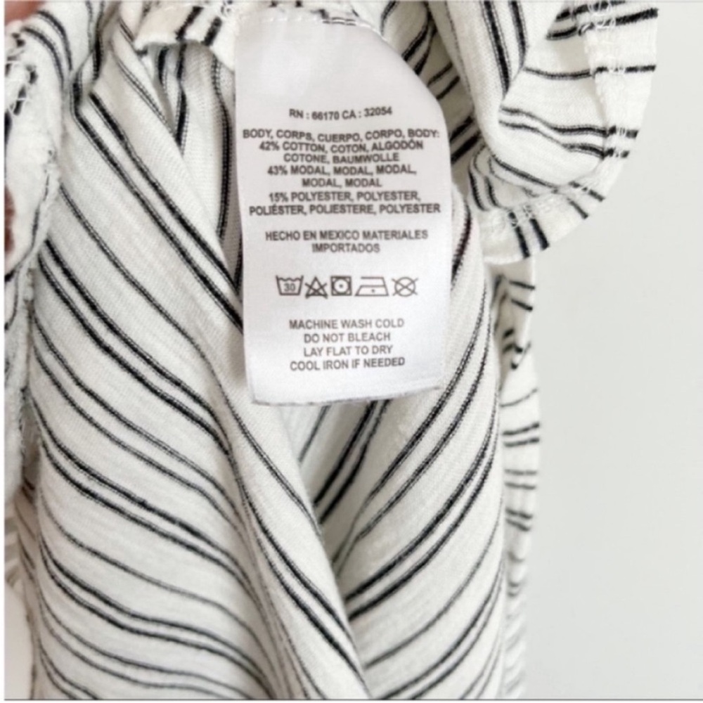 Anthropologie t.la Breezy tank top black white striped shirttail hem - Picture 7 of 8